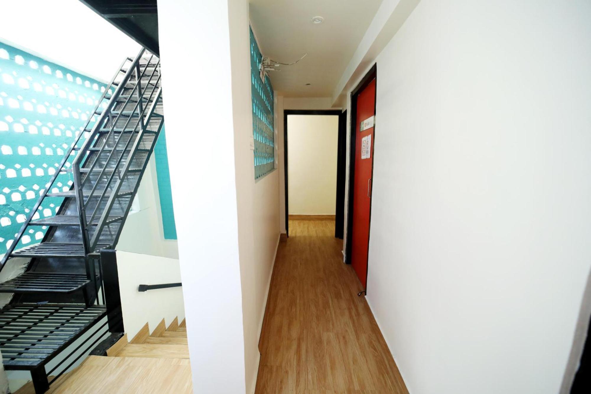 The Hubz Hostel - Mumbai — Photos 3